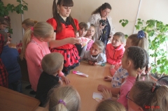 Детский праздник в Екатериновском УСПН провела ртищевская шоу-группа 