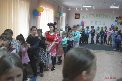 Детский праздник в Екатериновском УСПН провела ртищевская шоу-группа 